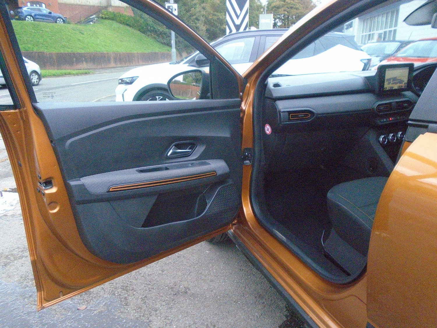 Used Dacia Sandero Stepway 2022 for sale - 76370730: Photo 25