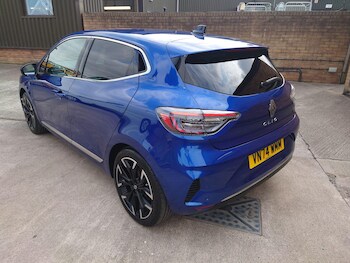 Used Renault Clio 2024 for sale - 76988741: Photo