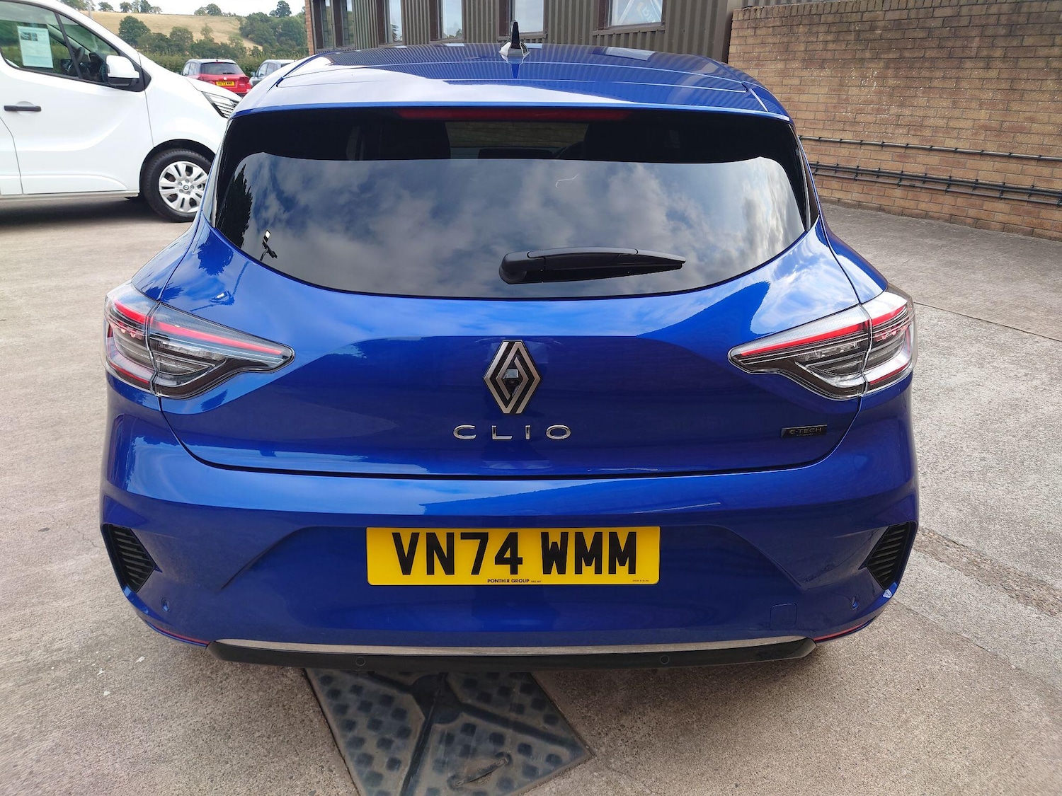 Used Renault Clio 2024 for sale - 76988741: Photo 6