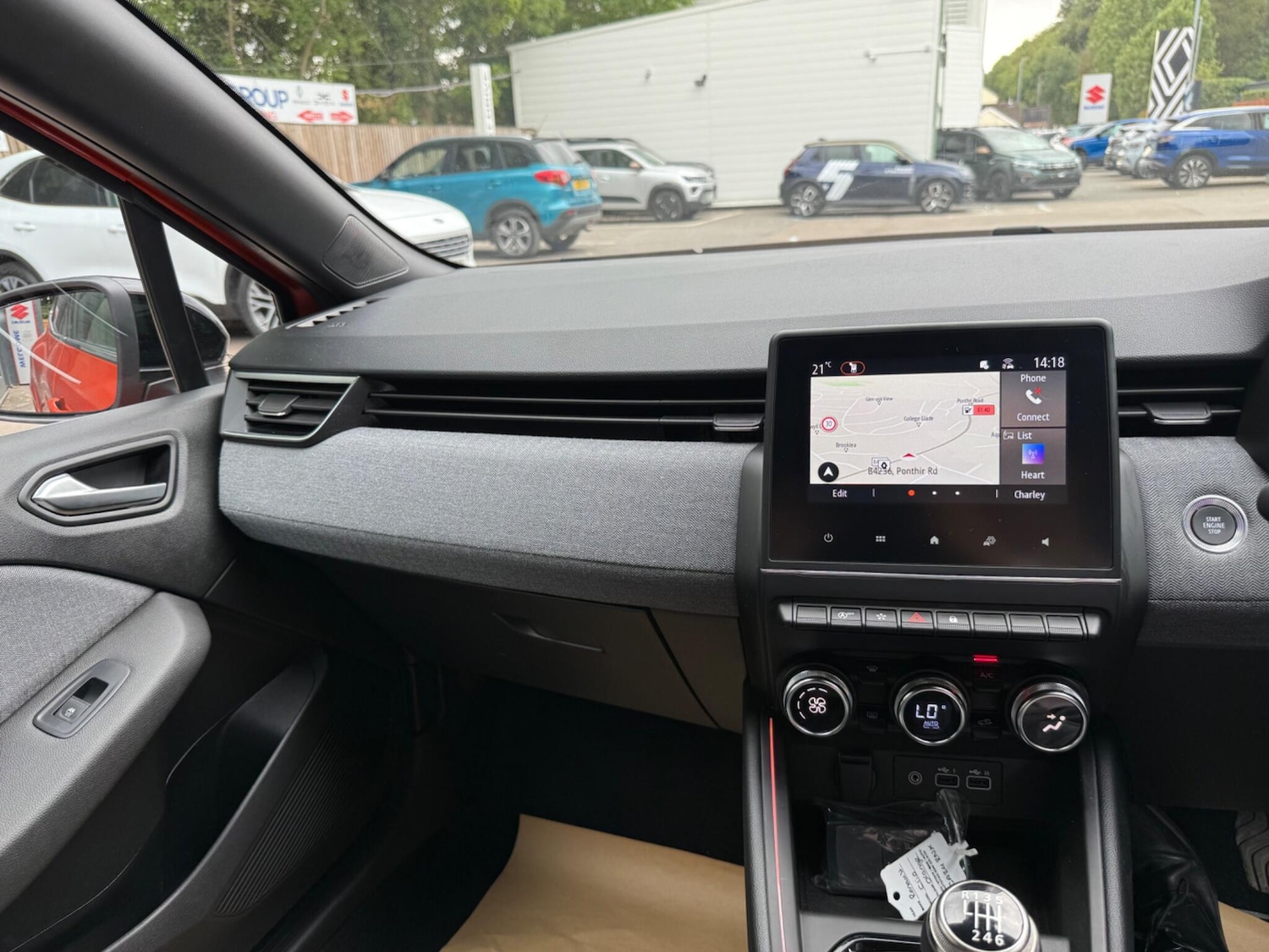 Used Renault Clio 2024 for sale - 76644995: Photo 15