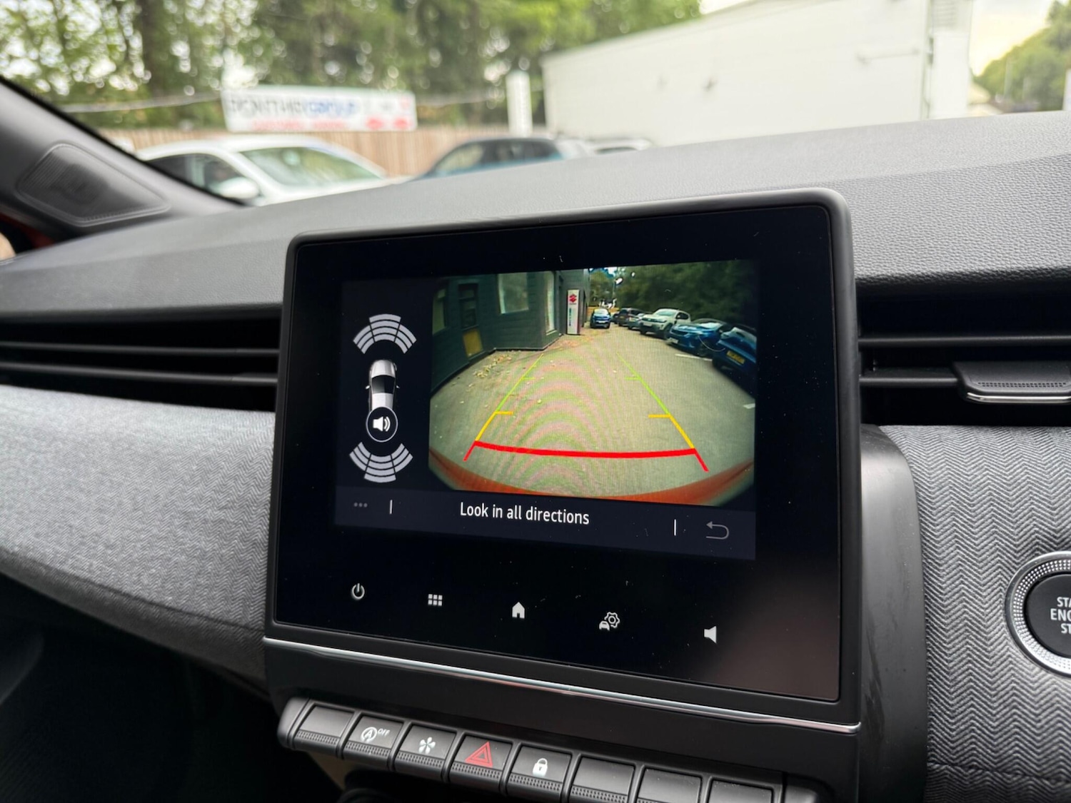 Used Renault Clio 2024 for sale - 76644995: Photo 29