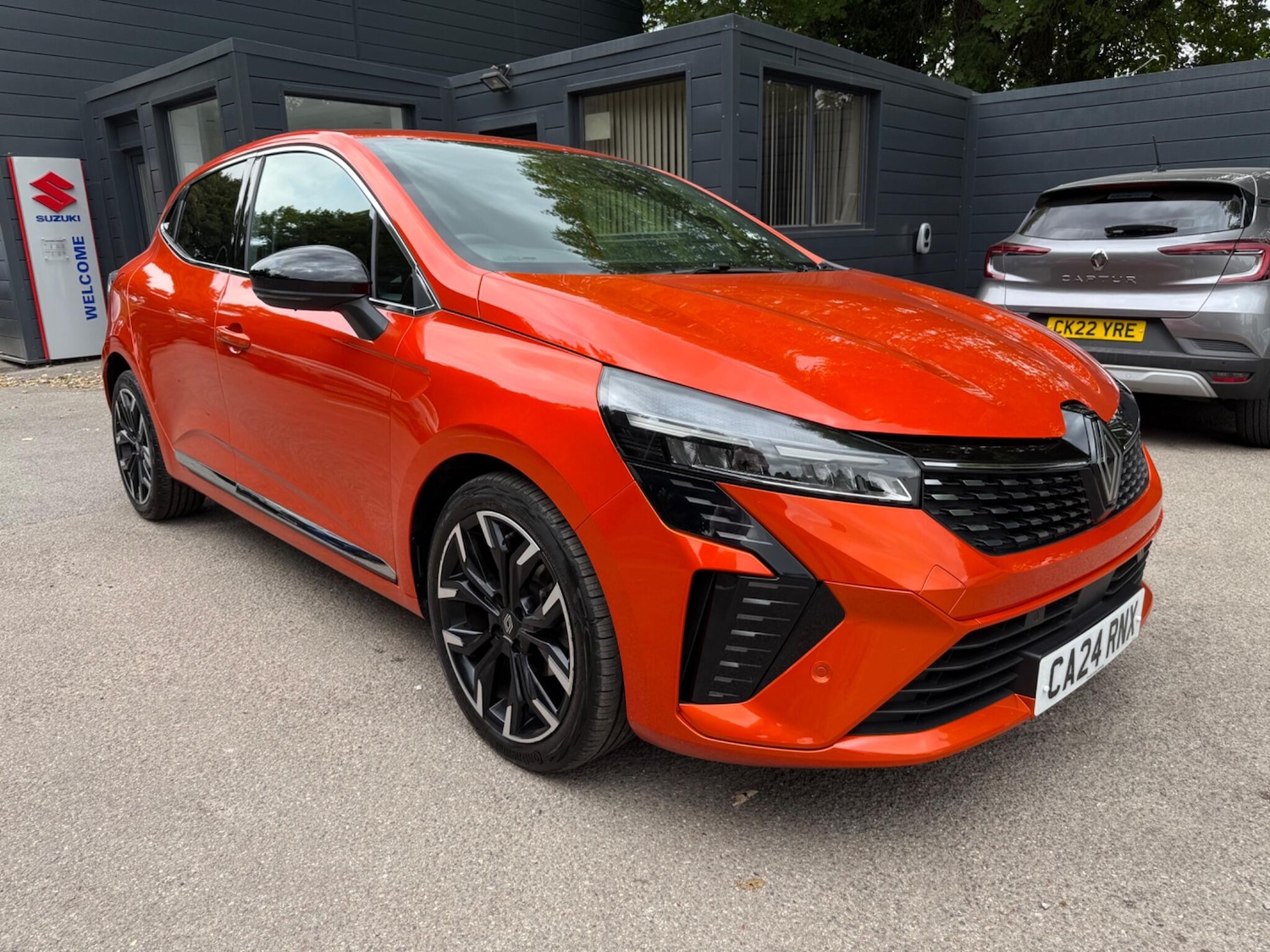 Used Renault Clio 2024 for sale - 76644995: Photo 5