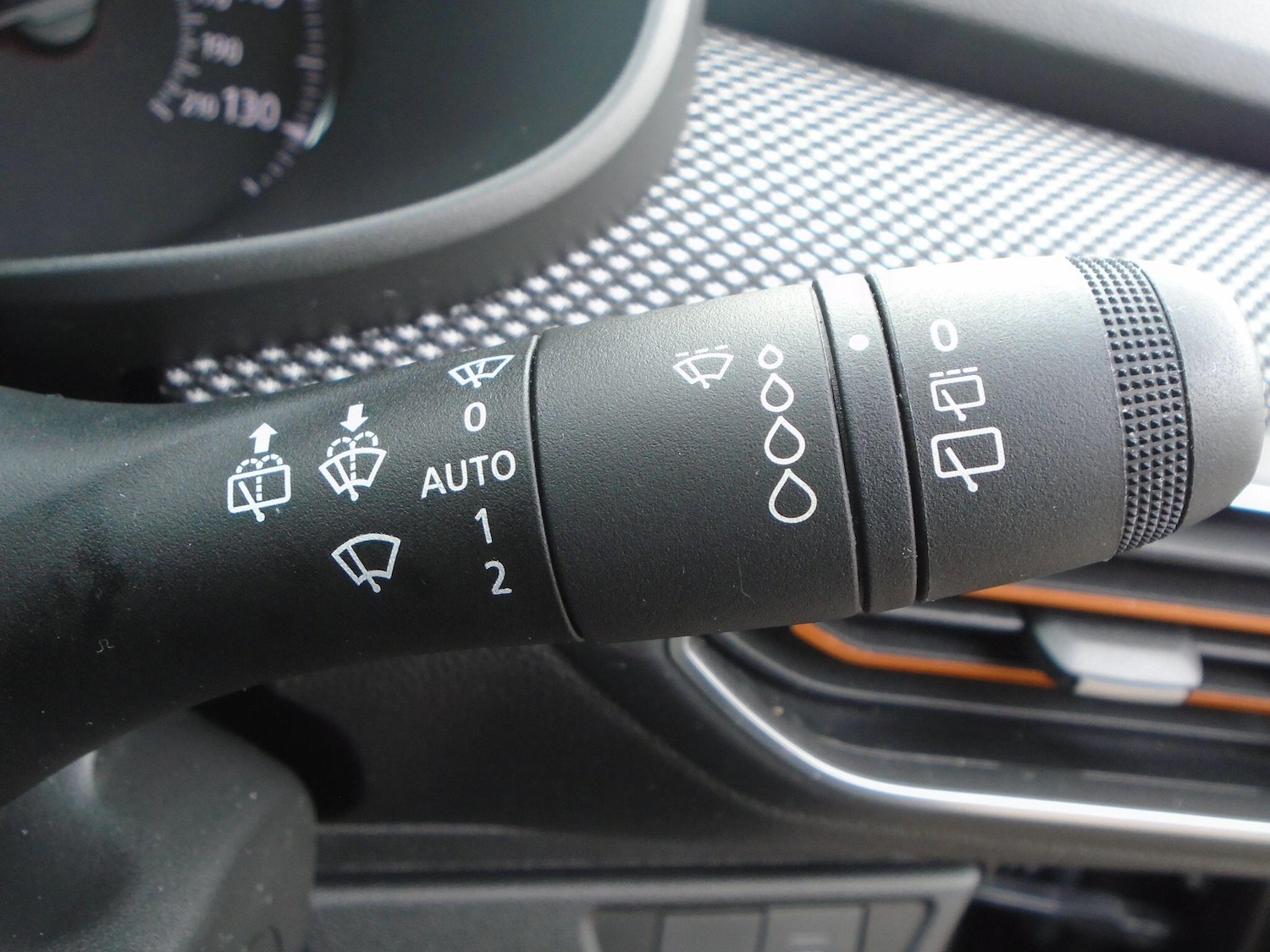 Used Dacia Sandero Stepway 2022 for sale - 76521629: Photo 44