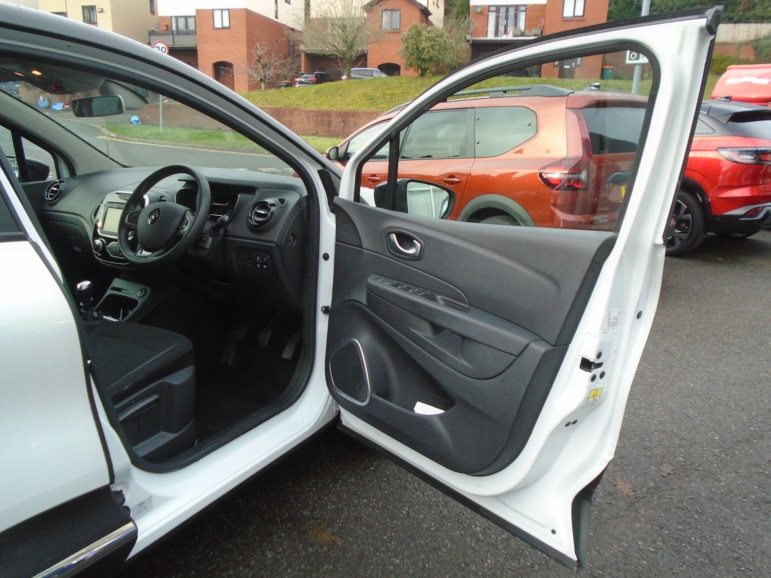 Used Renault Captur 2020 for sale - 77203627: Photo 19