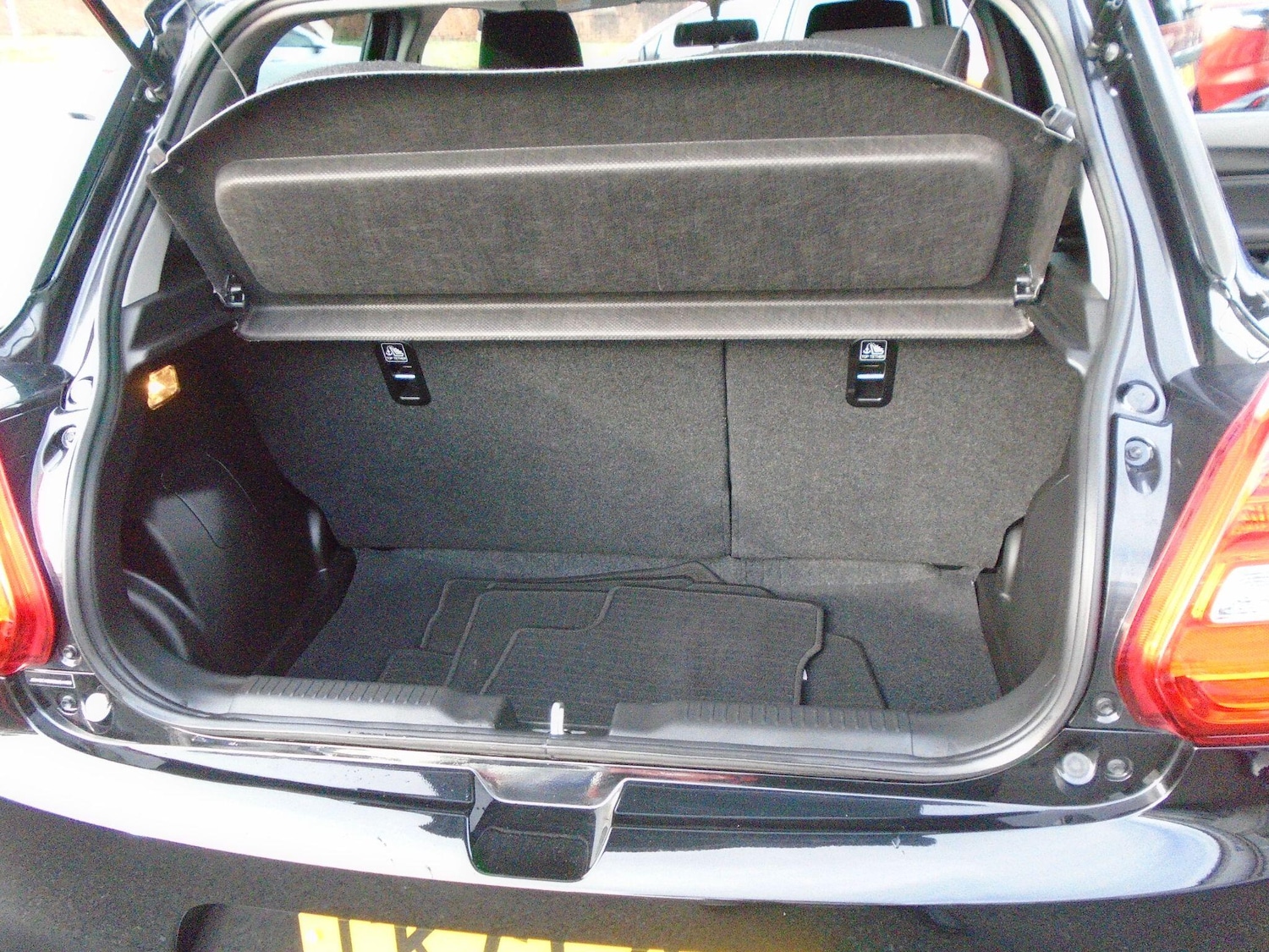 Used Suzuki Swift 2023 for sale - 77203235: Photo 29