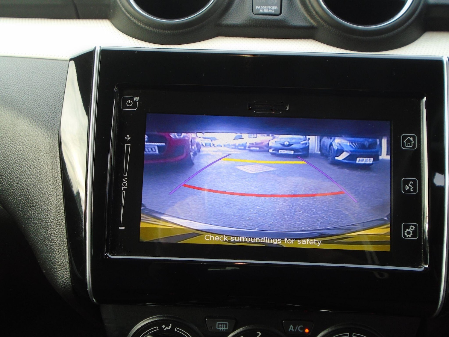 Used Suzuki Swift 2023 for sale - 77203235: Photo 33