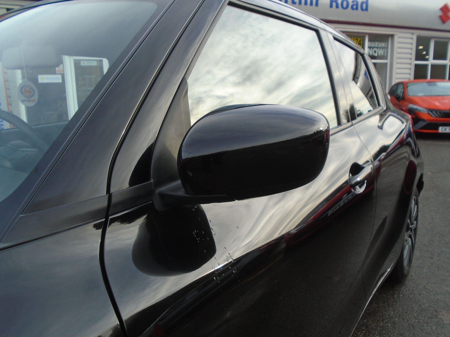 Used Suzuki Swift 2023 for sale - 77203235: Photo 7