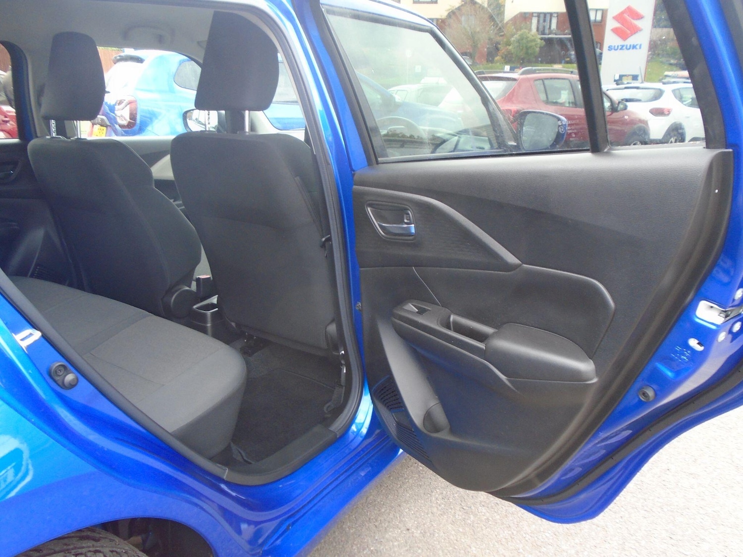 Used Suzuki Swift 2024 for sale - 76101001: Photo 23