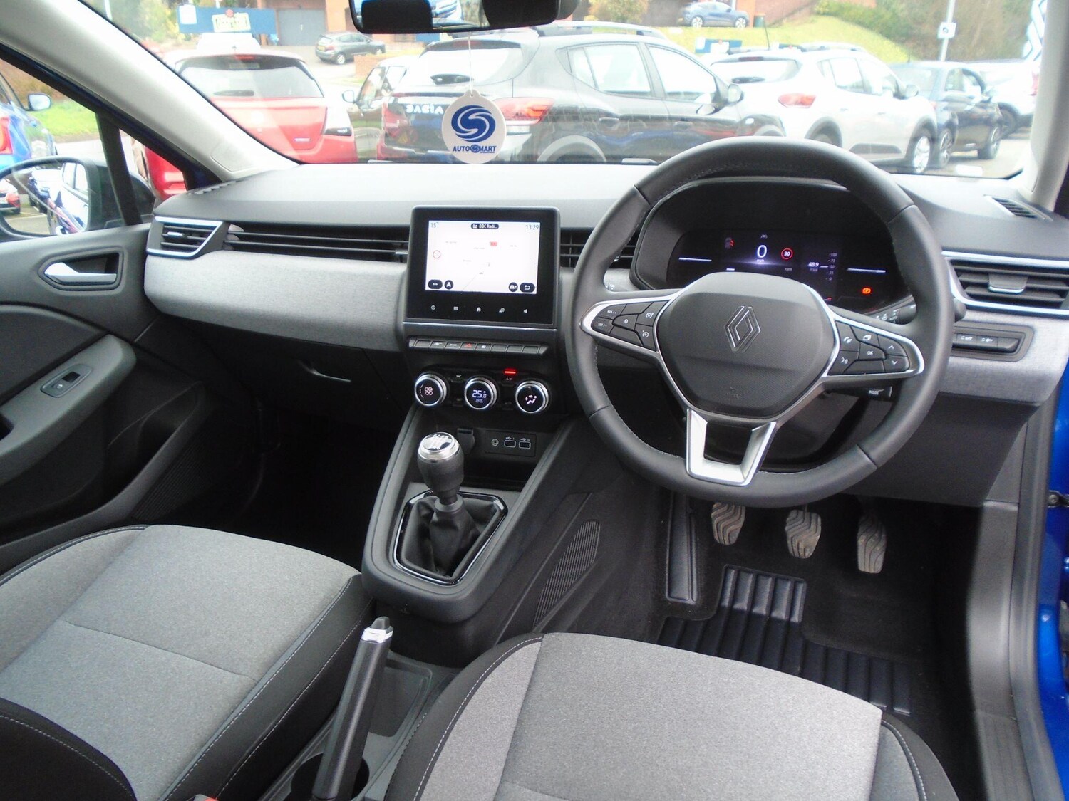 Used Renault Clio for sale - 77683499: Photo 19