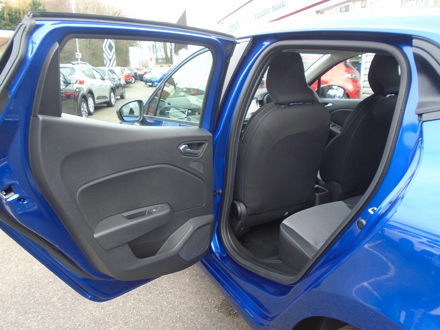 Used Renault Clio for sale - 77683499: Photo 29