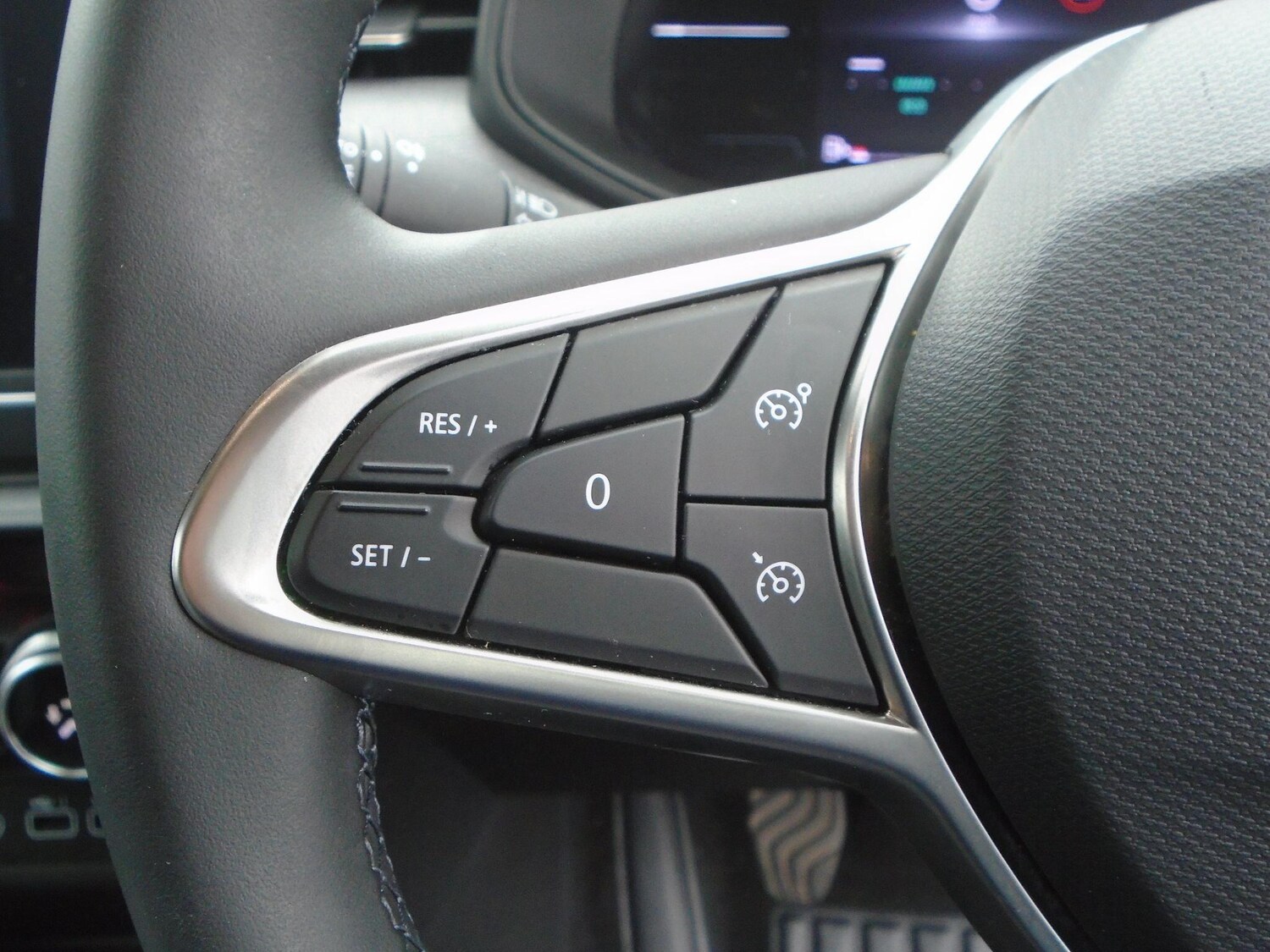 Used Renault Clio for sale - 77683499: Photo 47