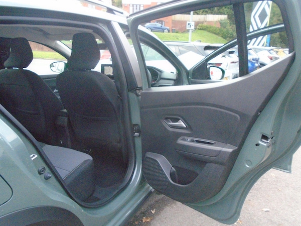 Used Dacia Sandero Stepway 2023 for sale - 76306858: Photo 25