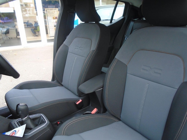 Used Dacia Sandero Stepway 2023 for sale - 76306858: Photo 31