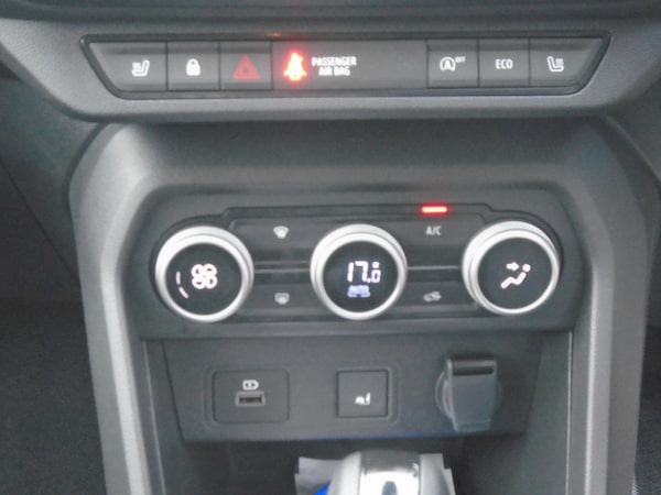 Used Dacia Sandero Stepway 2023 for sale - 76306858: Photo 43