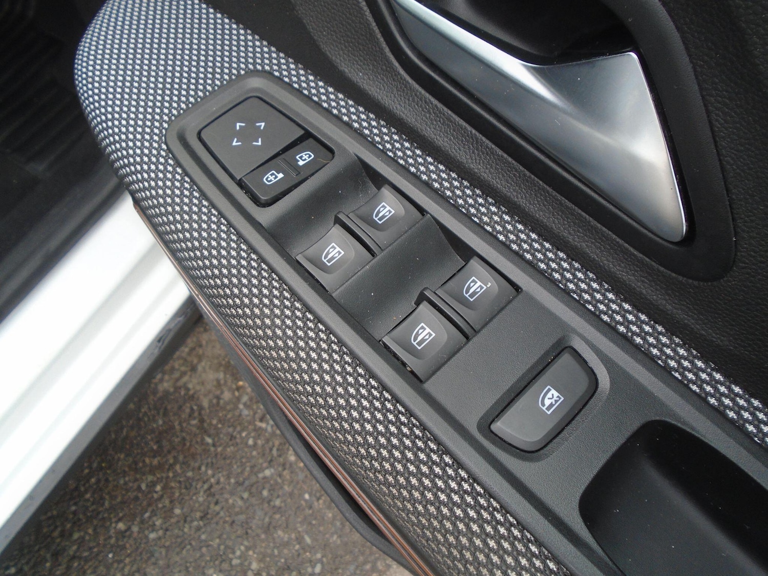 Used Dacia Sandero Stepway 2021 for sale - 76645992: Photo 44