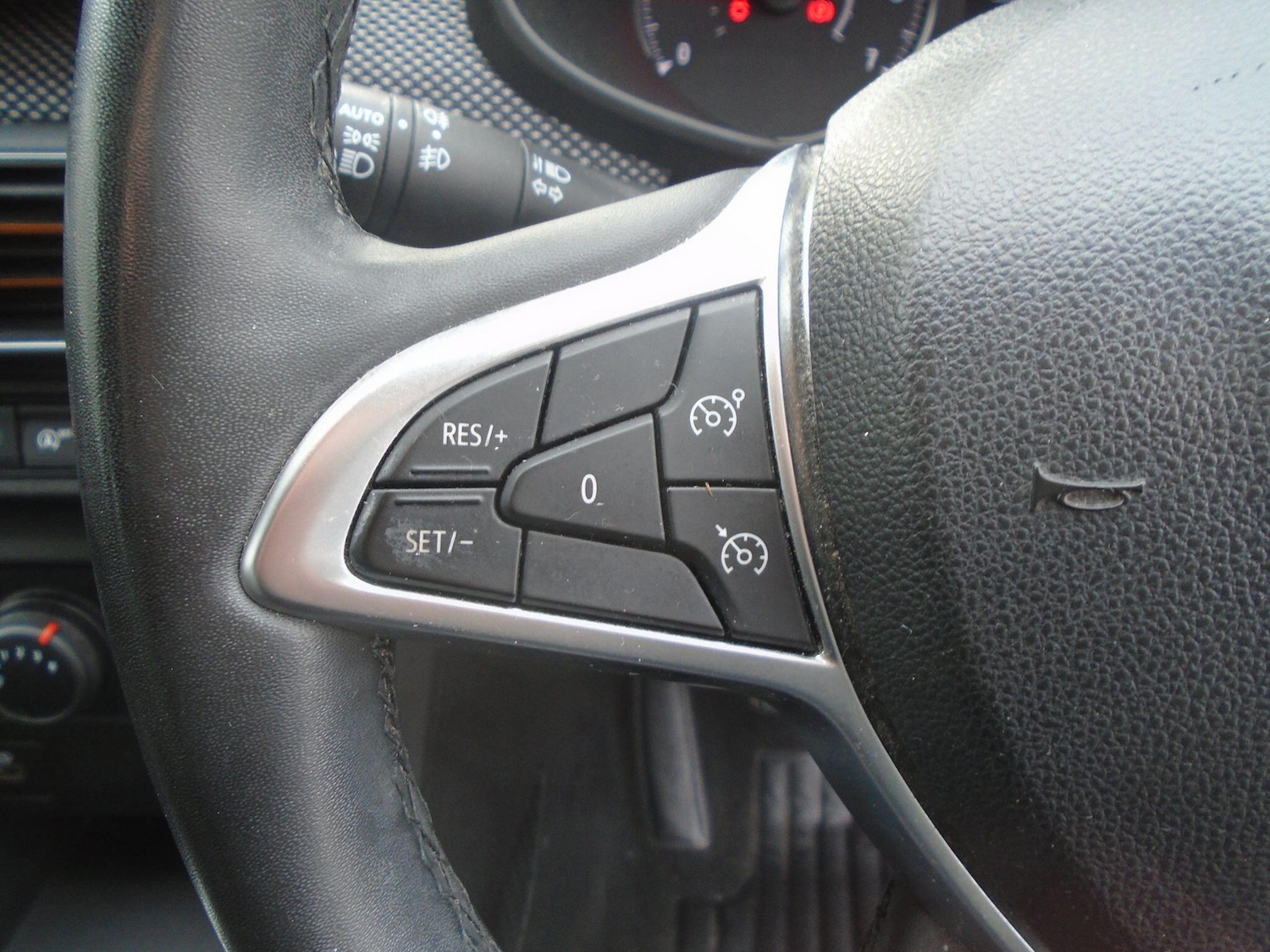 Used Dacia Sandero Stepway 2021 for sale - 76645992: Photo 48