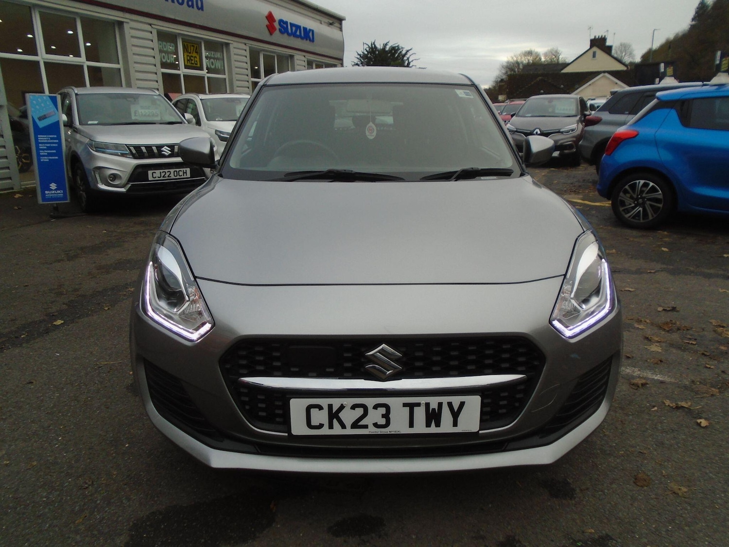 Used Suzuki Swift 2023 for sale - 76714903: Photo 2