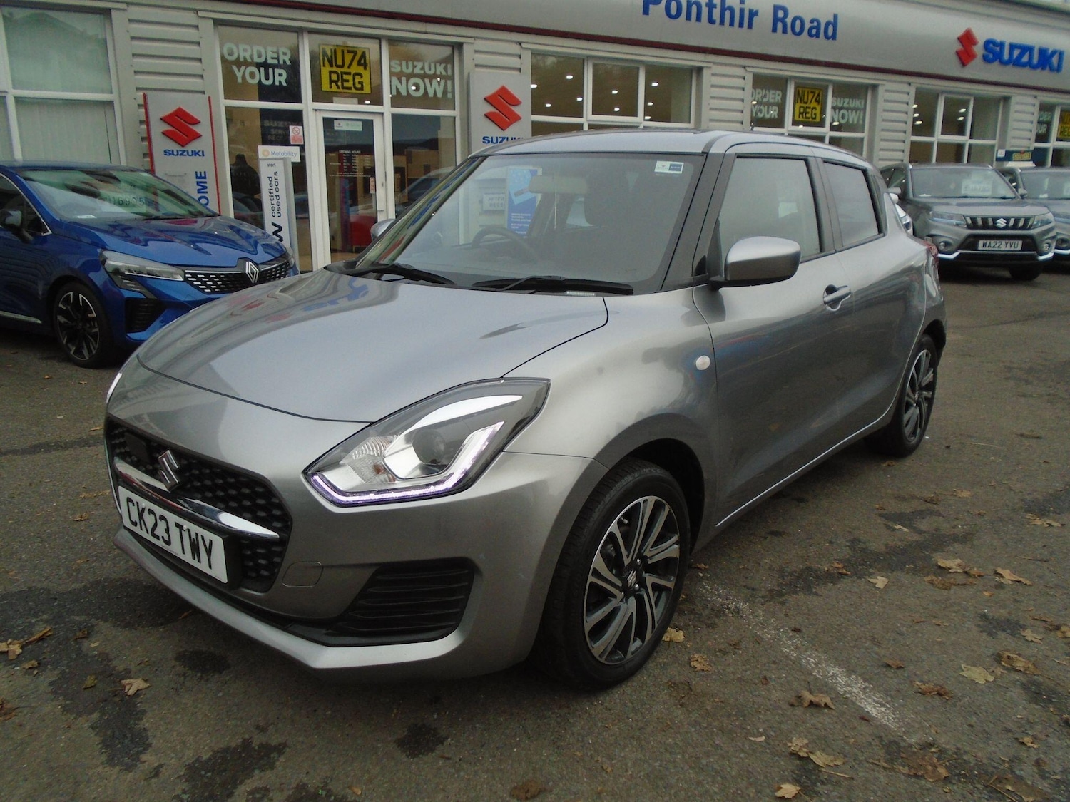 Used Suzuki Swift 2023 for sale - 76714903: Photo 3