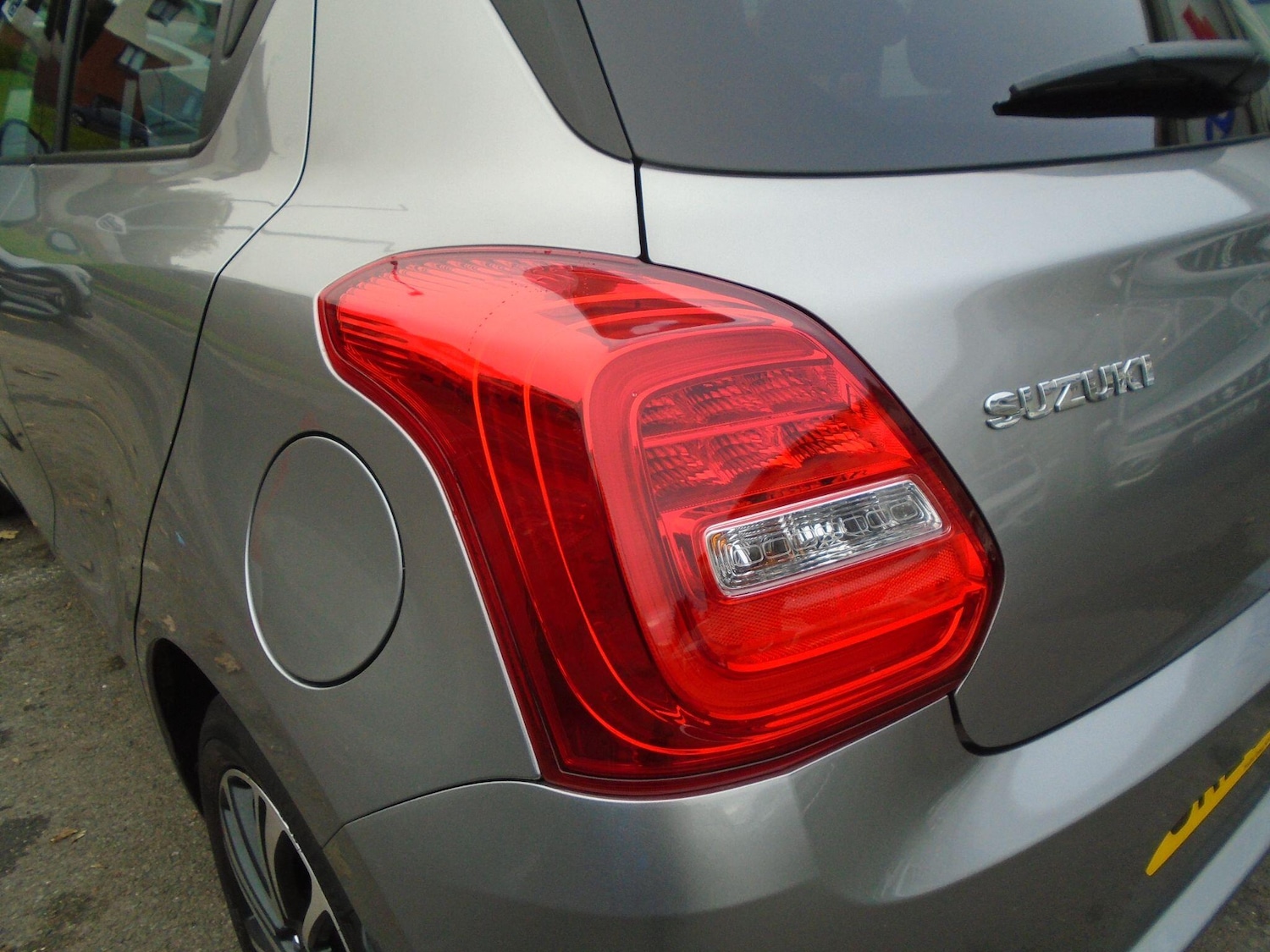 Used Suzuki Swift 2023 for sale - 76714903: Photo 9