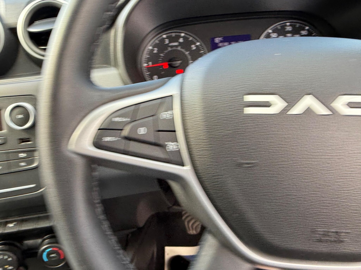 Used Dacia Duster 2024 for sale - 76645019: Photo 22