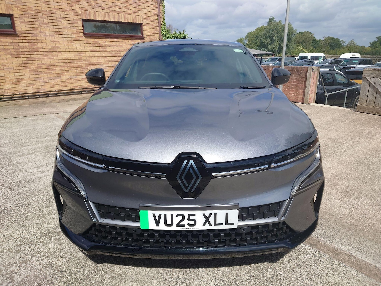 Used Renault Megane E Tech 2025 for sale - 76645063: Photo 2