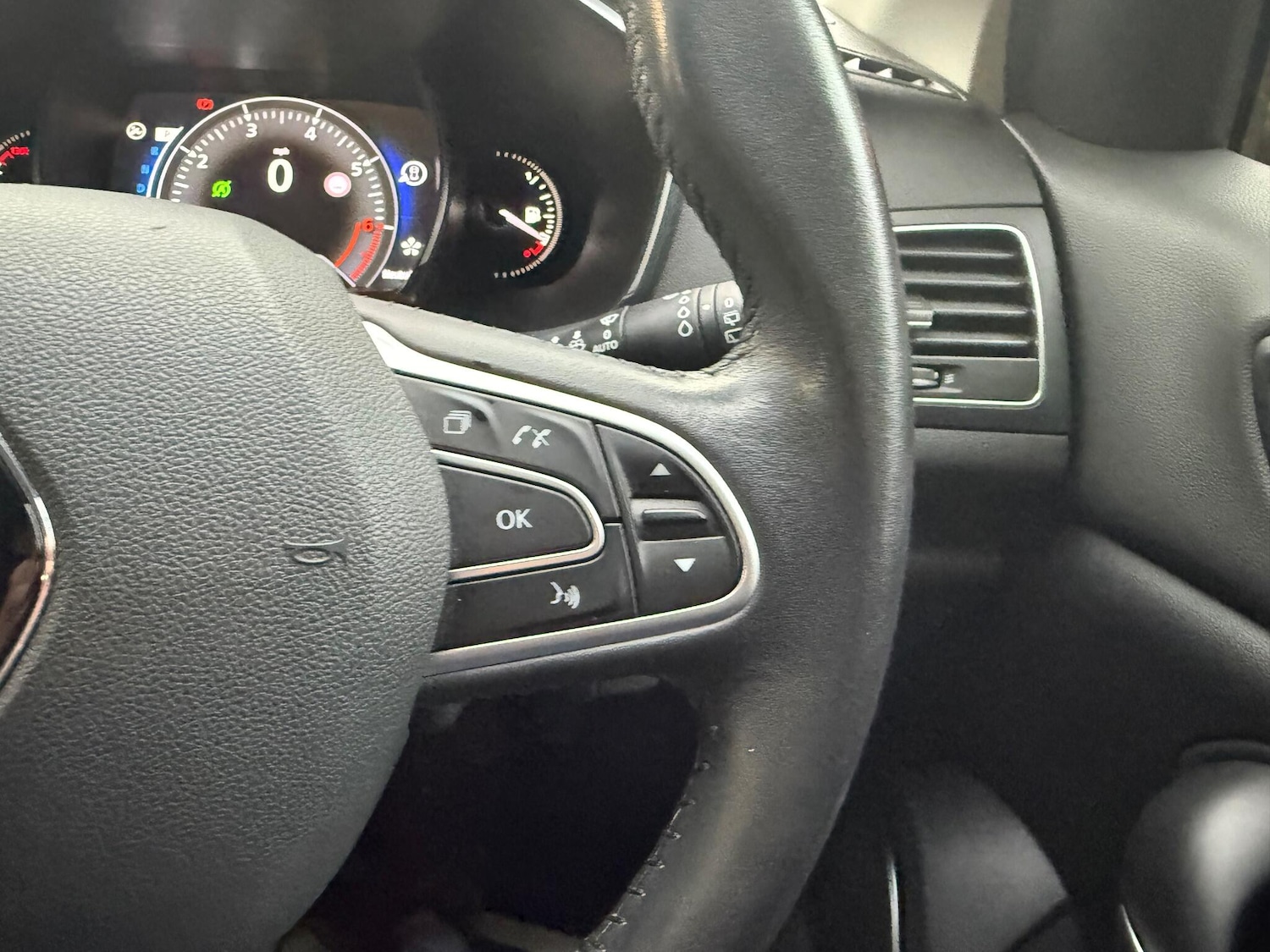 Used Renault Megane 2016 for sale - 76259416: Photo 14