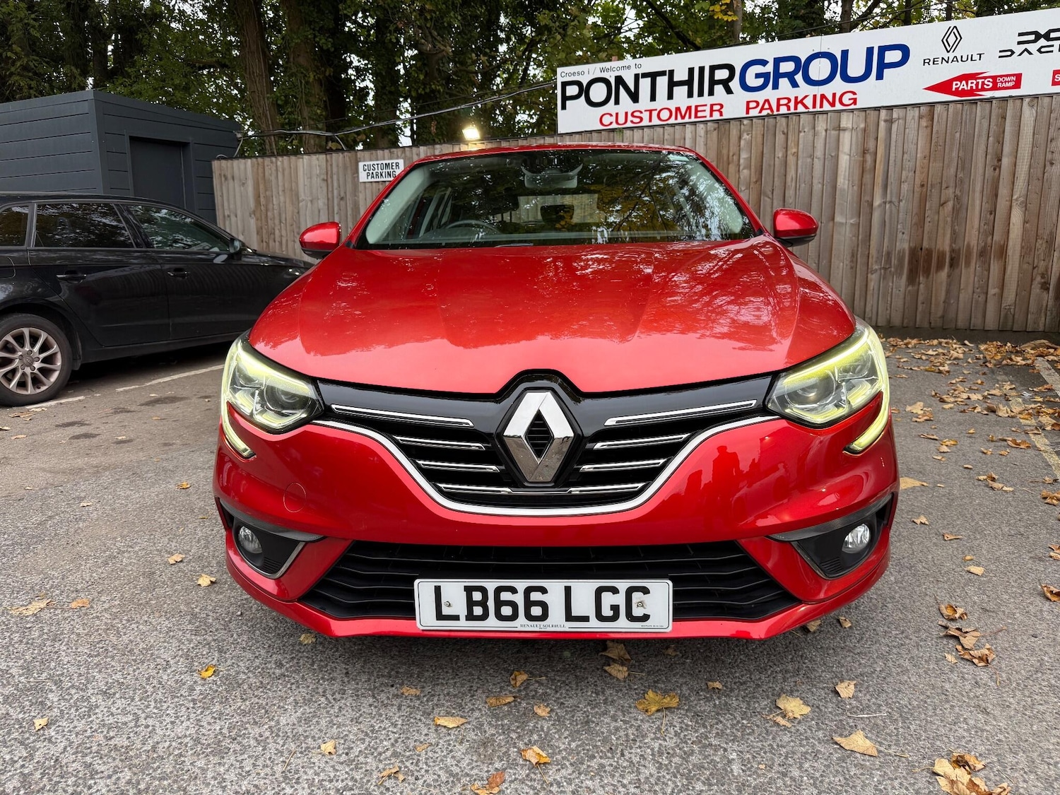 Used Renault Megane 2016 for sale - 76259416: Photo 2