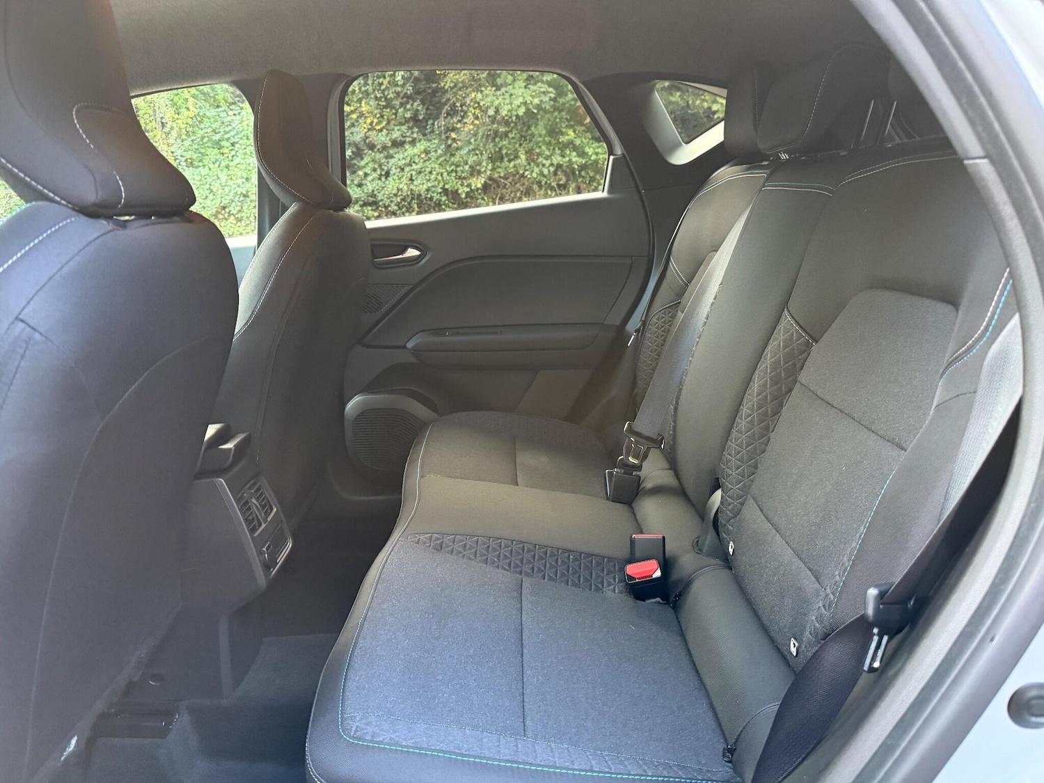 Used Renault Captur 2025 for sale - 76645483: Photo 12