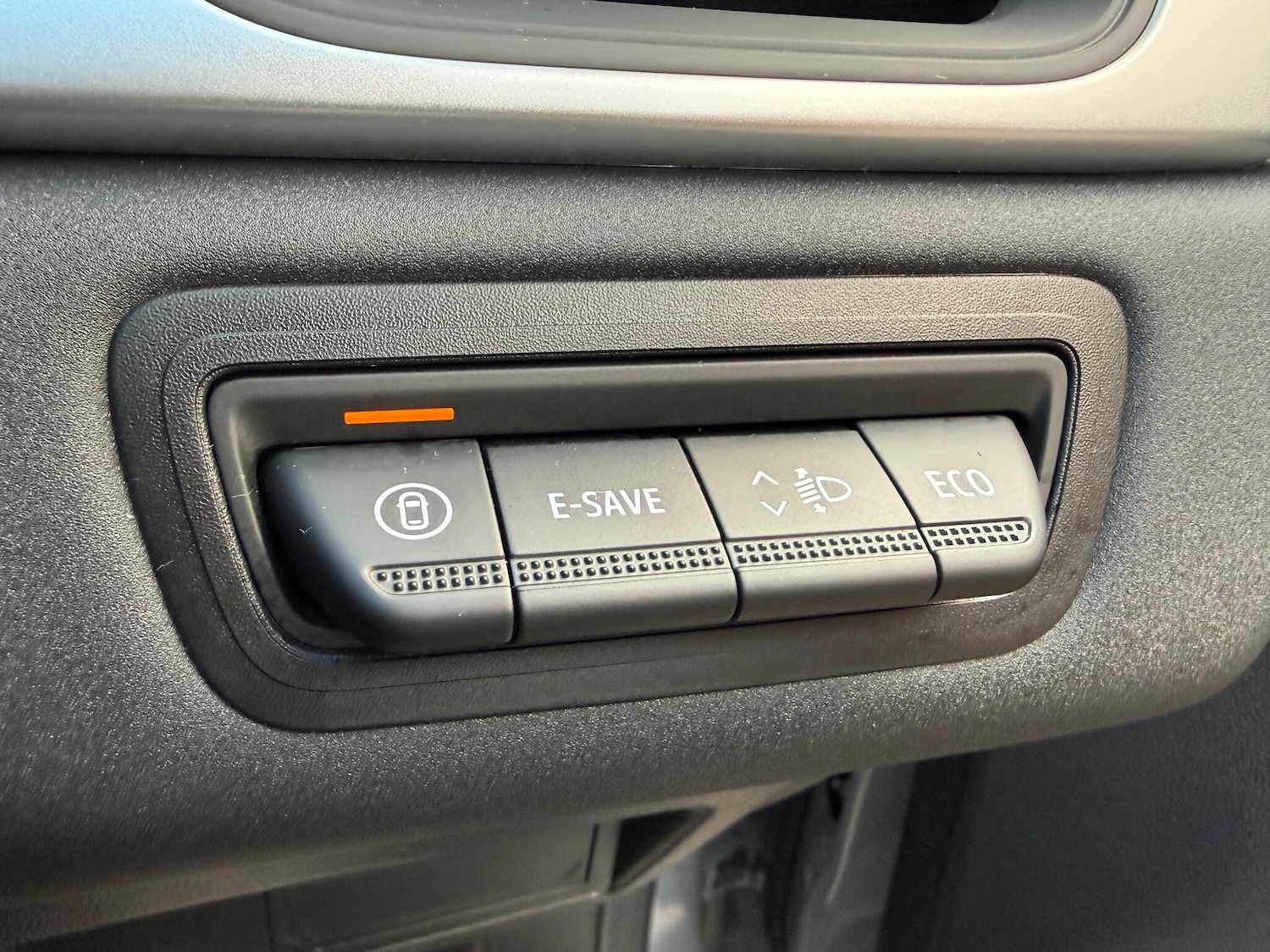 Used Renault Captur 2025 for sale - 76645483: Photo 15