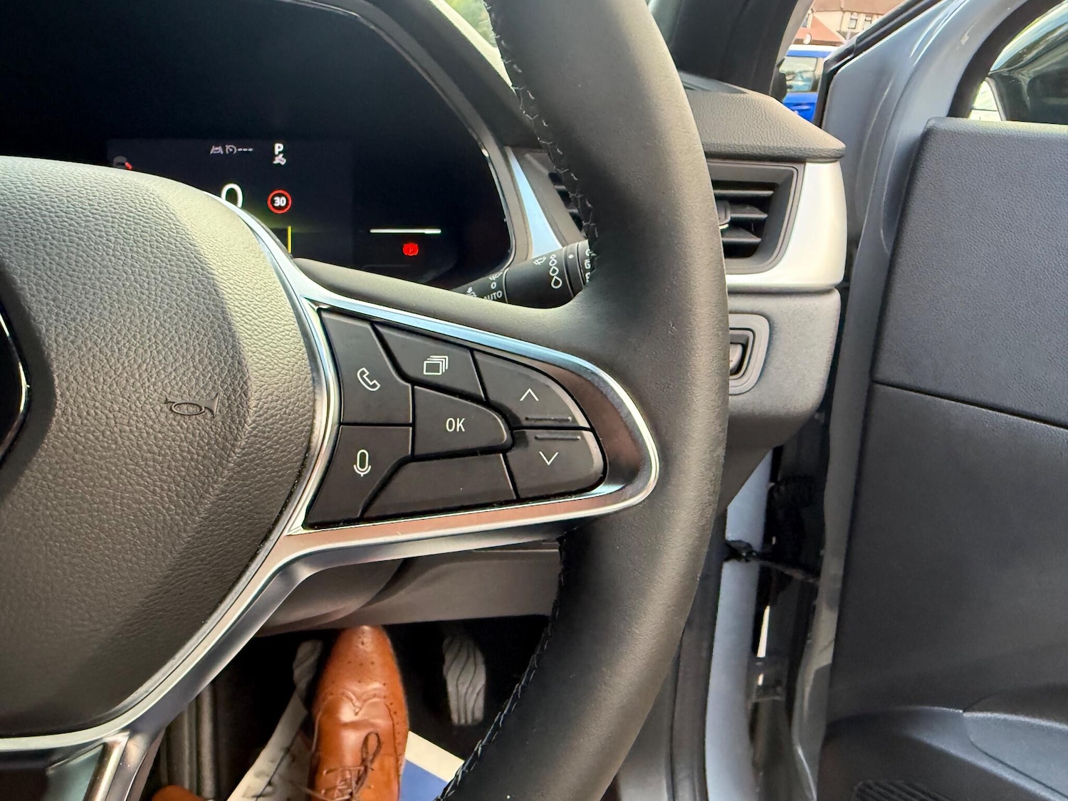 Used Renault Captur 2025 for sale - 76645483: Photo 16