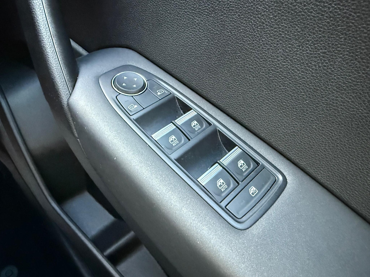 Used Renault Captur 2025 for sale - 76645483: Photo 17