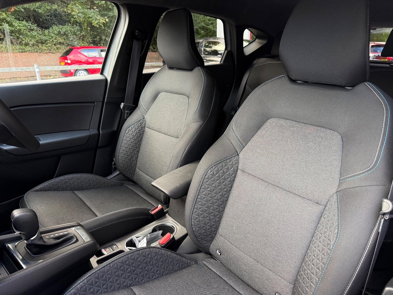 Used Renault Captur 2025 for sale - 76645483: Photo 29