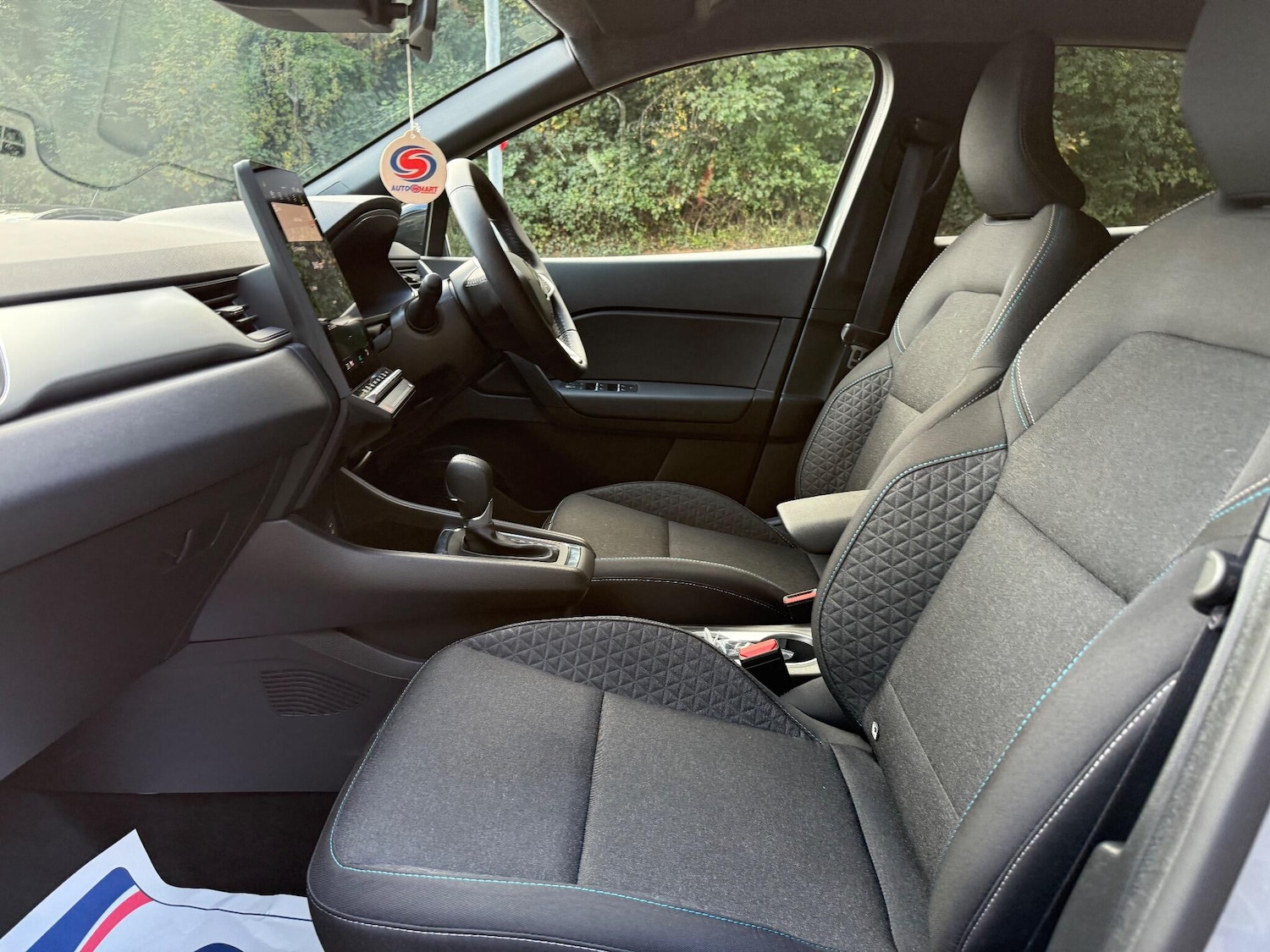 Used Renault Captur 2025 for sale - 76645483: Photo 30