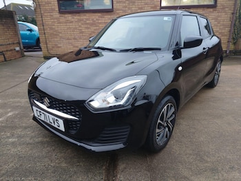 Used Suzuki Swift 2022 for sale - 76100980: Photo