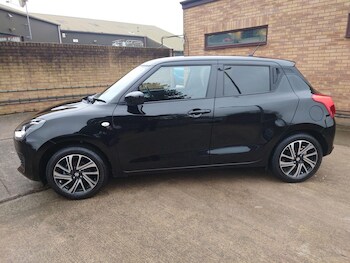 Used Suzuki Swift 2022 for sale - 76100980: Photo