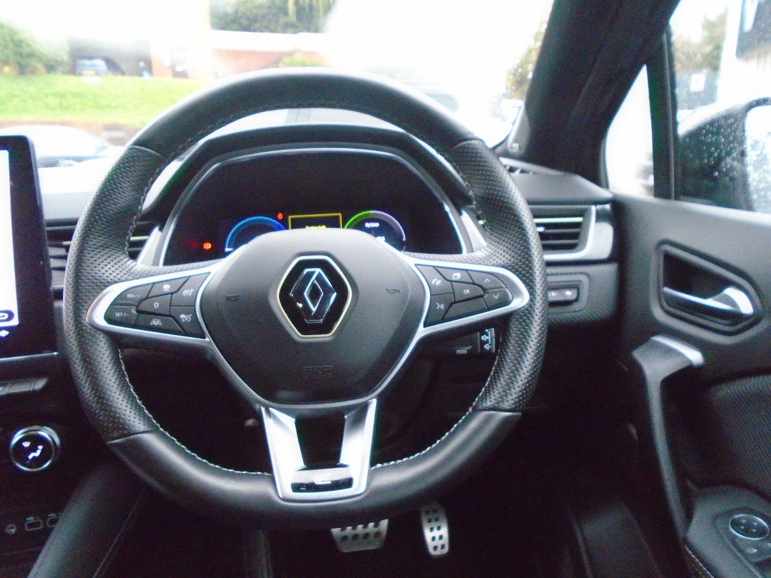 Used Renault Captur 2023 for sale - 76645280: Photo 35
