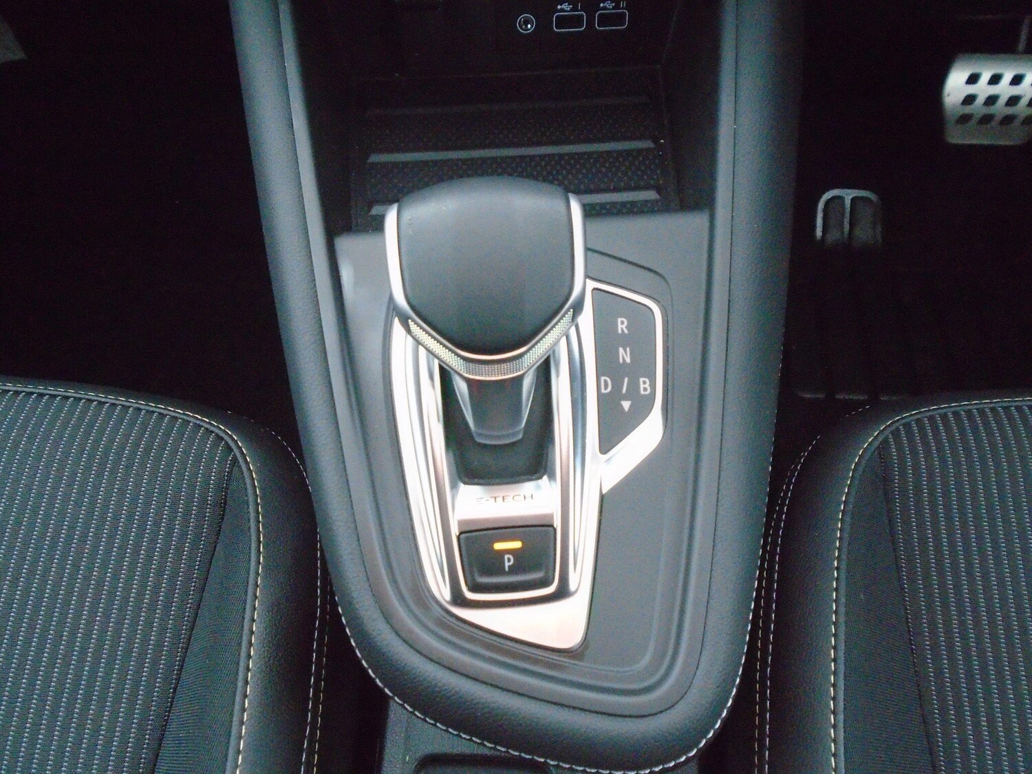 Used Renault Captur 2023 for sale - 76645280: Photo 44