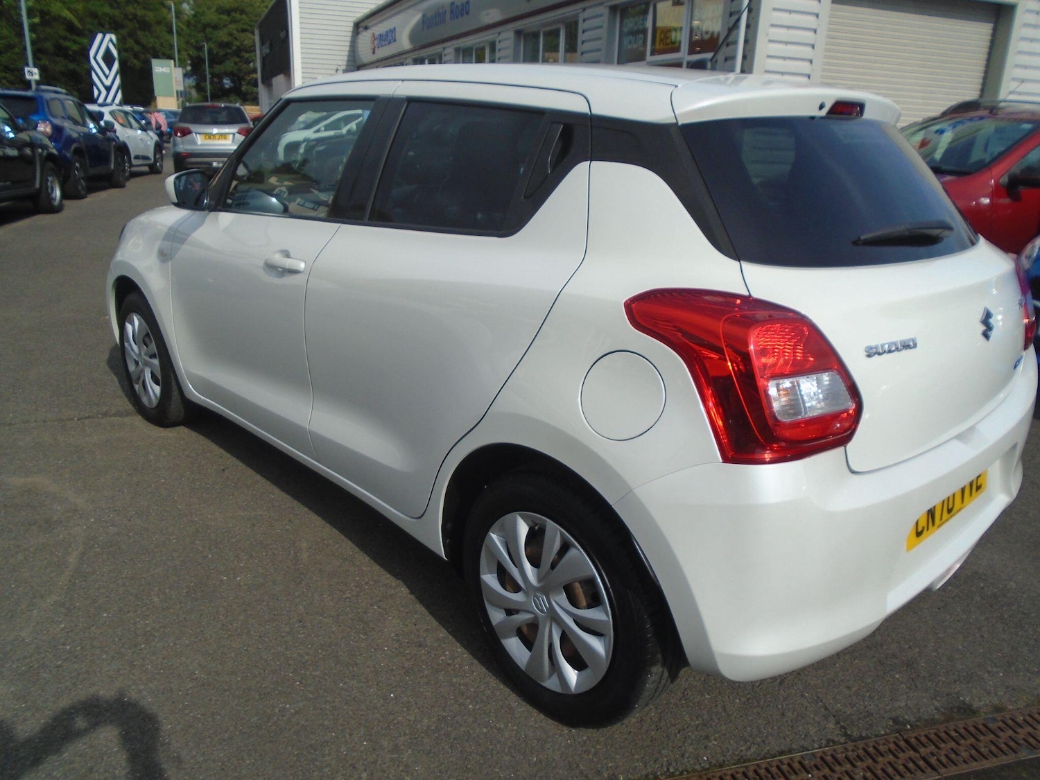 Used Suzuki Swift 2020 for sale - 76100985: Photo 10