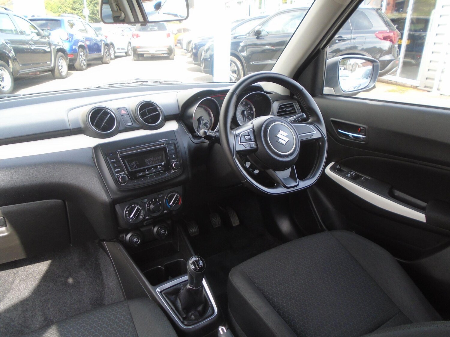 Used Suzuki Swift 2020 for sale - 76100985: Photo 24