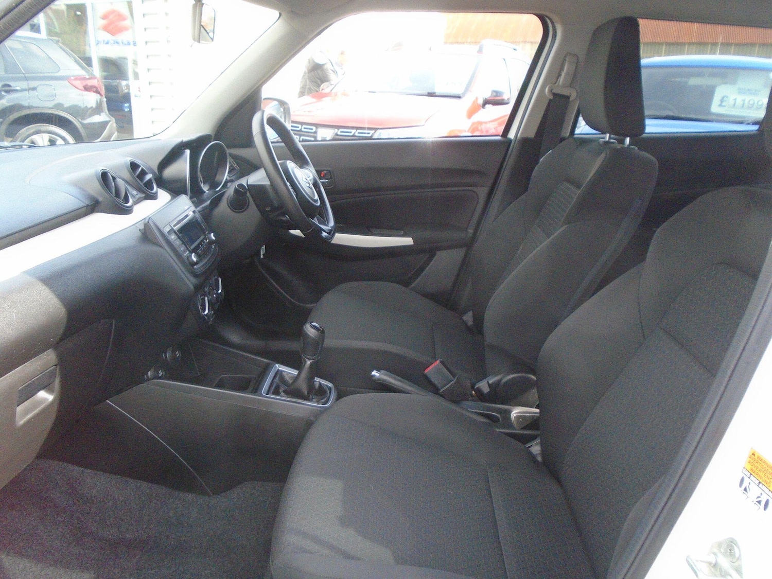 Used Suzuki Swift 2020 for sale - 76100985: Photo 25