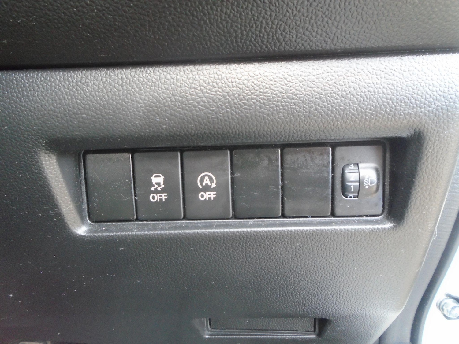 Used Suzuki Swift 2020 for sale - 76100985: Photo 34