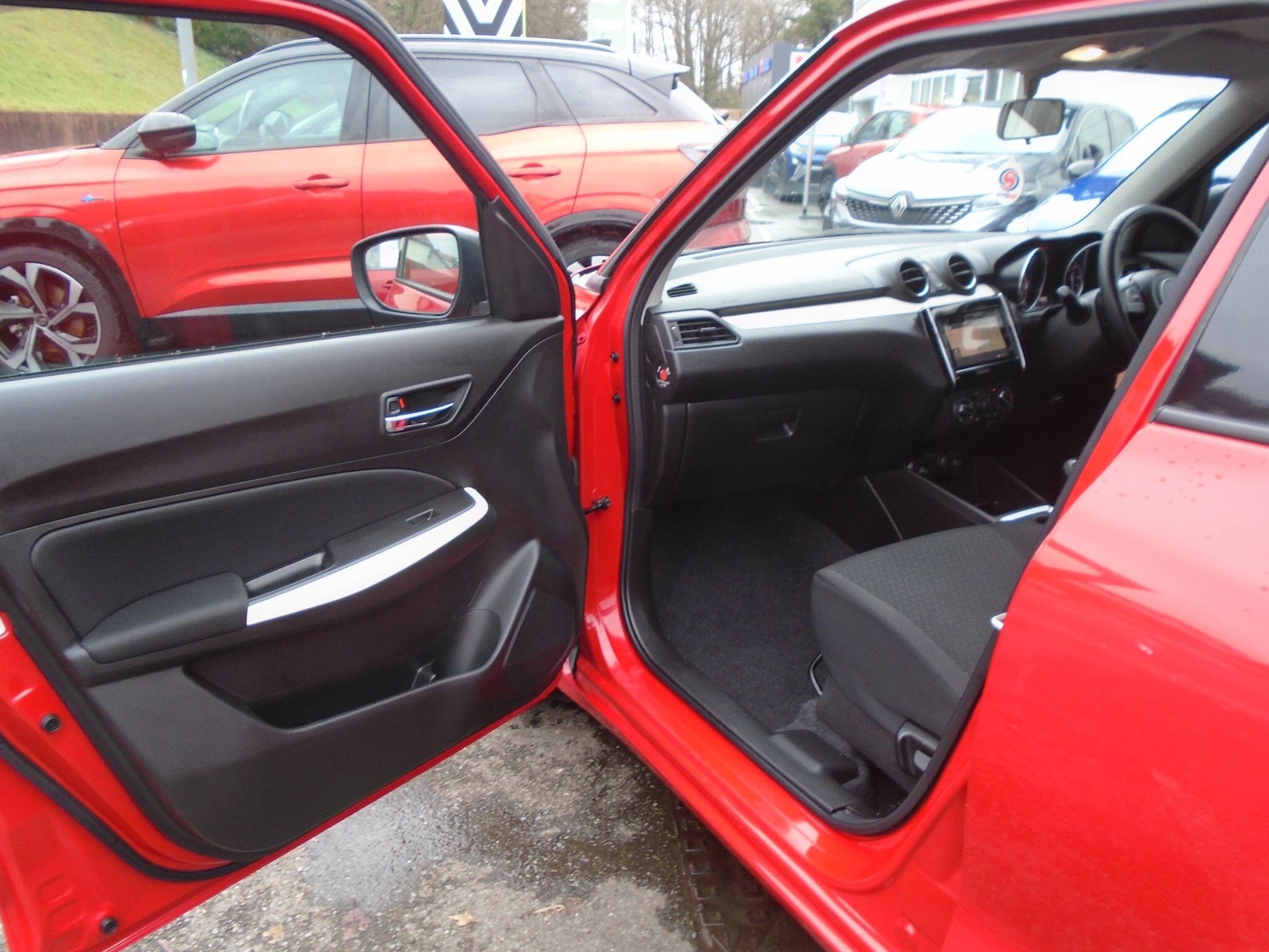 Used Suzuki Swift 2021 for sale - 77330881: Photo 19