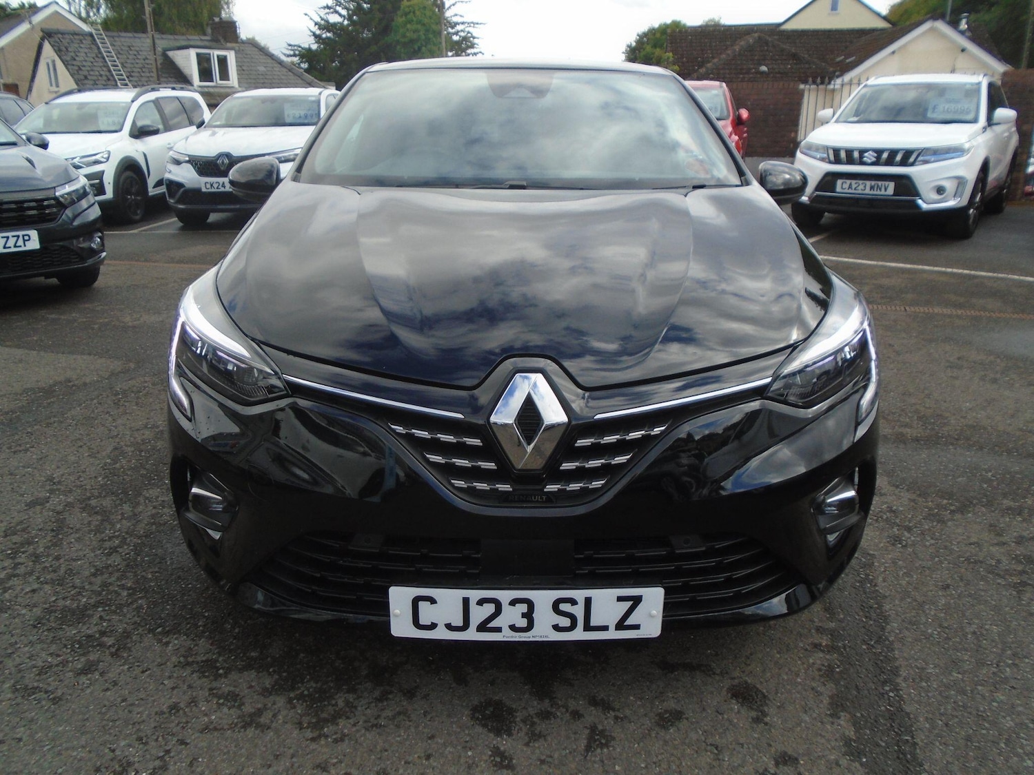 Used Renault Clio 2023 for sale - 76644964: Photo 2