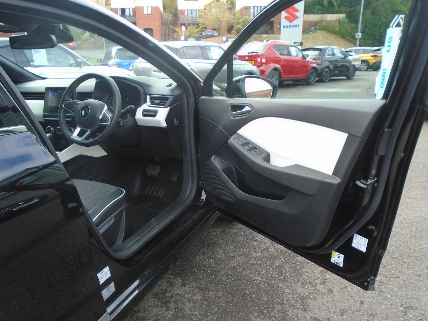 Used Renault Clio 2023 for sale - 76644964: Photo 21