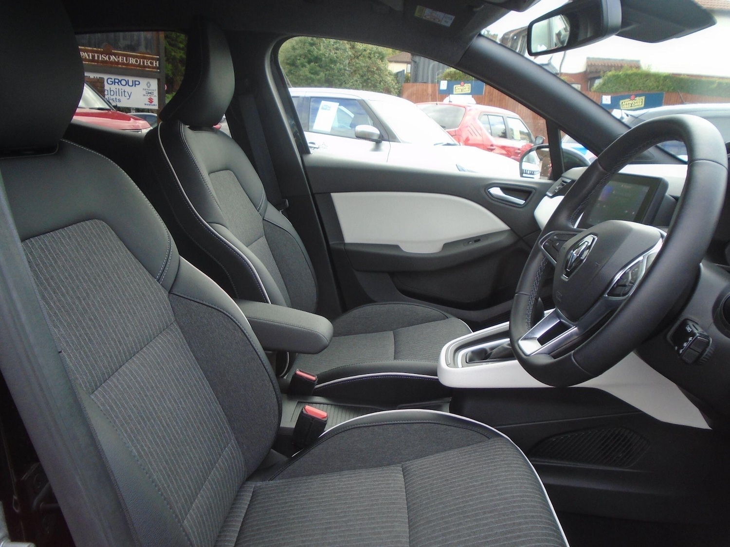 Used Renault Clio 2023 for sale - 76644964: Photo 24