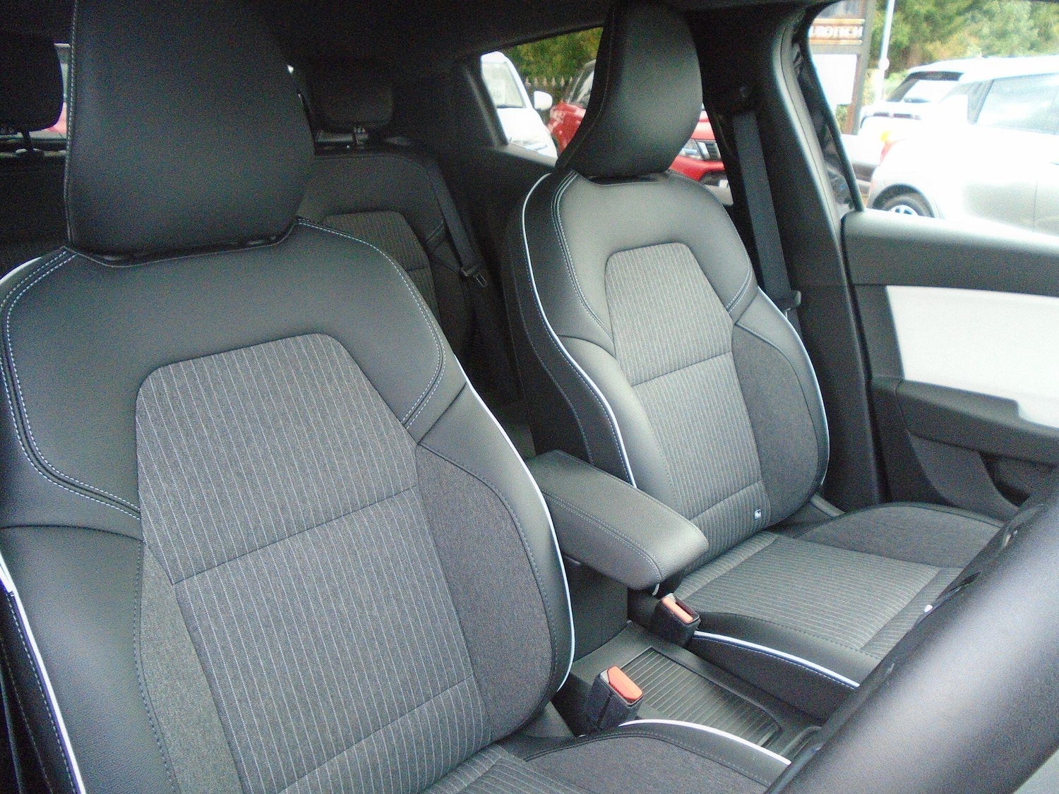 Used Renault Clio 2023 for sale - 76644964: Photo 25