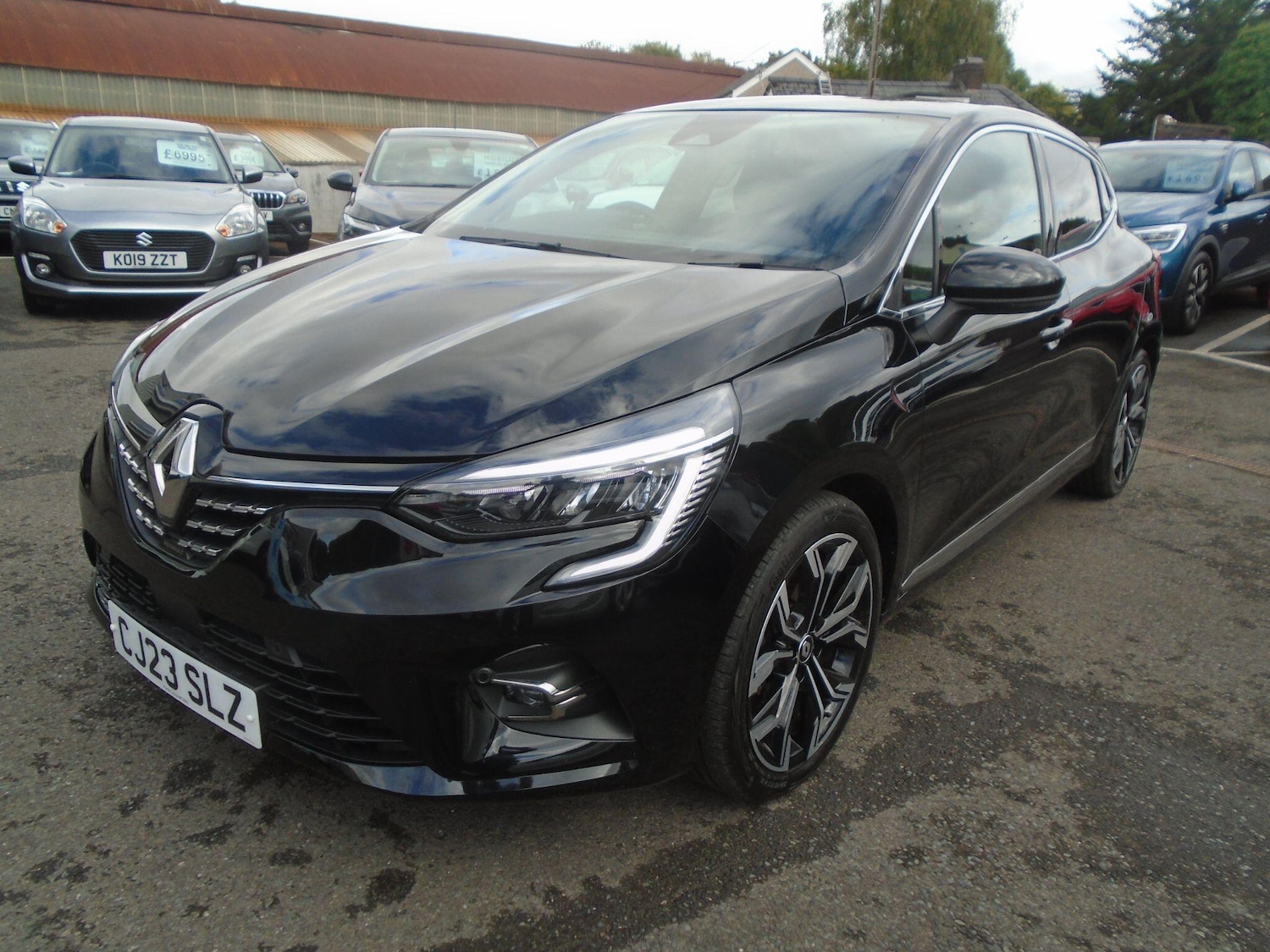 Used Renault Clio 2023 for sale - 76644964: Photo 3