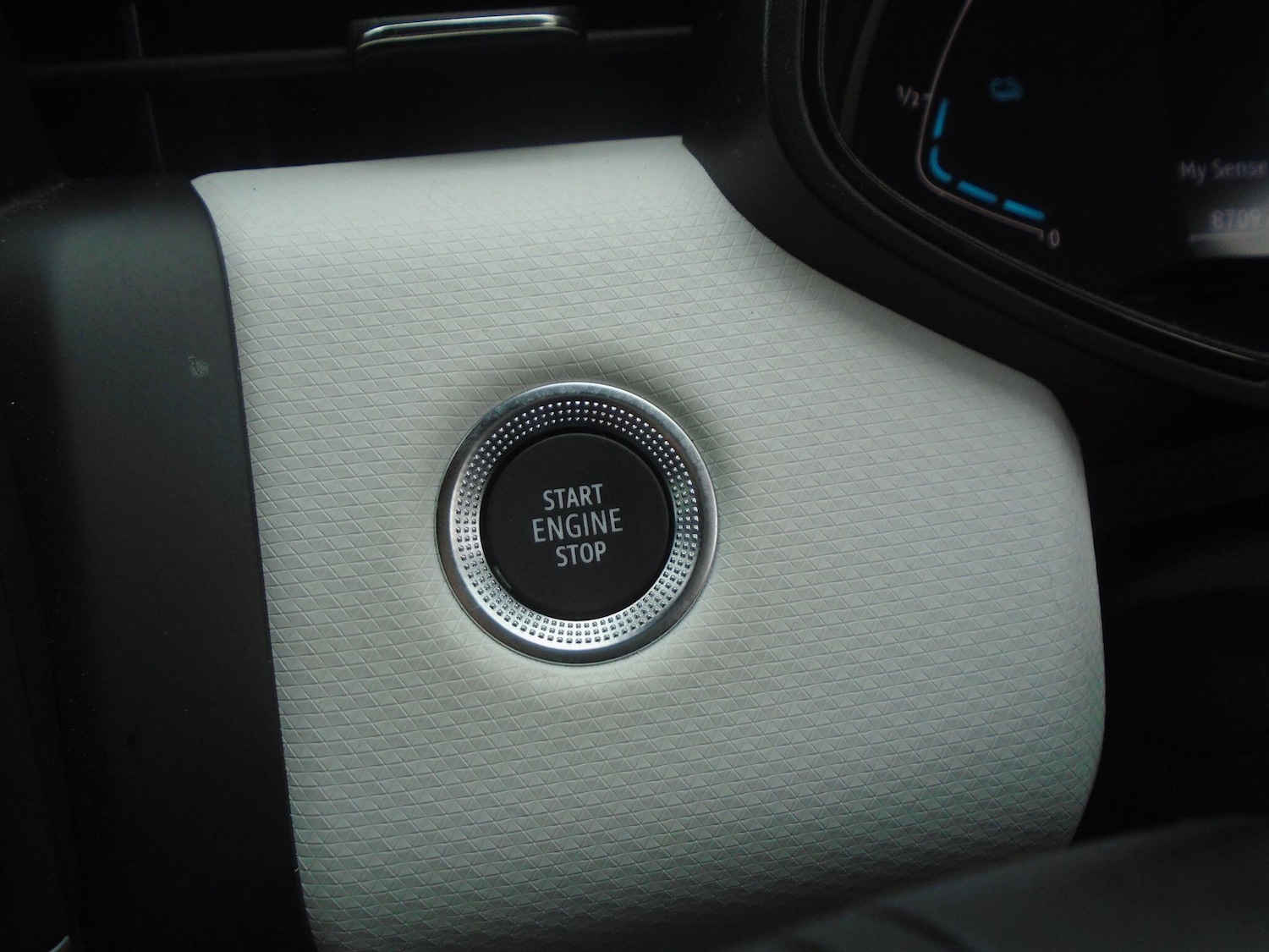 Used Renault Clio 2023 for sale - 76644964: Photo 45