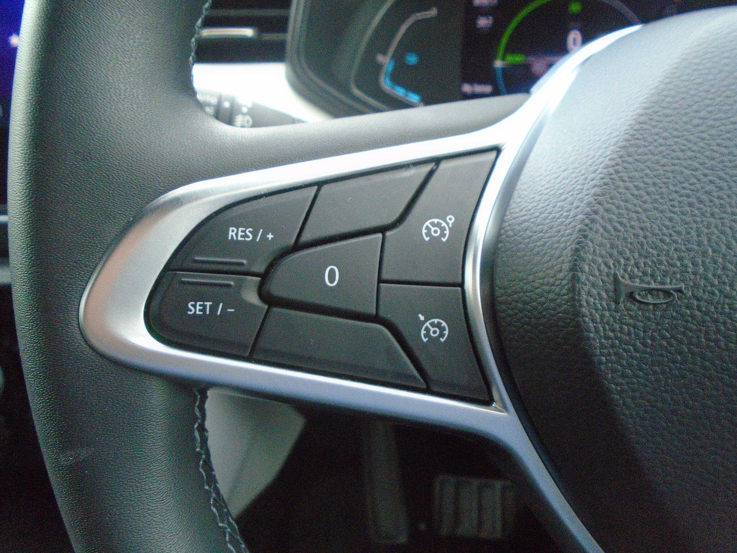 Used Renault Clio 2023 for sale - 76644964: Photo 46