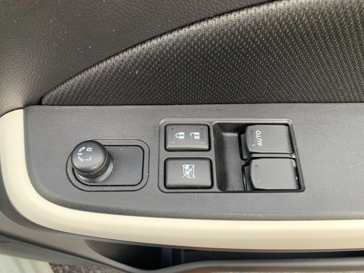 Used Suzuki Swift 2023 for sale - 76926832: Photo 17